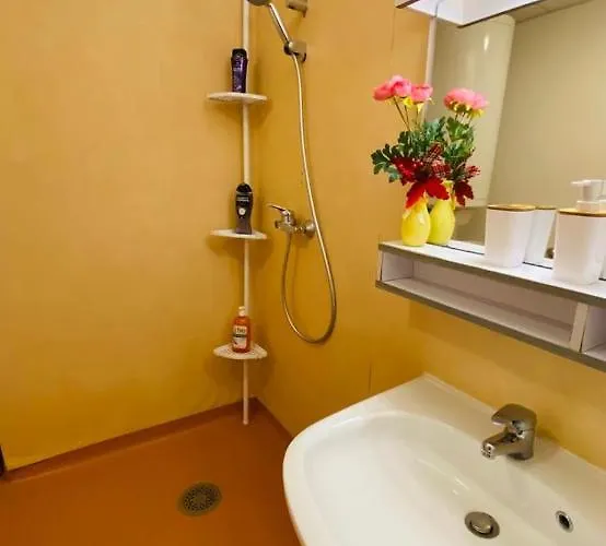 Superbe Avec De Parking Gratuit Sur Place Appartement *