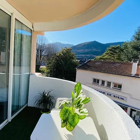 Superbe Avec De Parking Gratuit Sur Place Appartement Lourdes